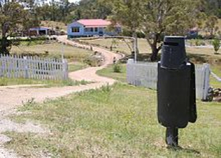 220px-Ned_Kelly_letterbox